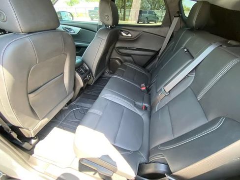 Used 2024 Chevrolet Blazer LT w/ Sound & Technology Package FWD image 14
