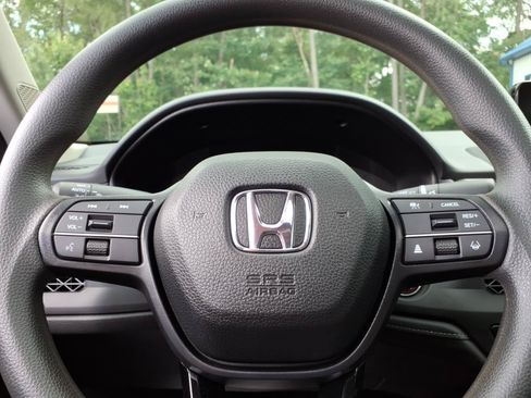 Used 2025 Honda Accord SE image 24