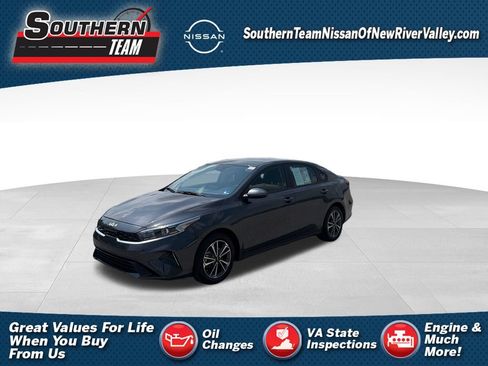 Used 2024 Kia Forte LXS FWD image 1