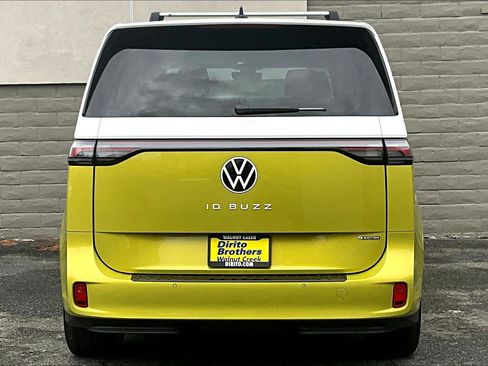 New 2025 Volkswagen ID. Buzz 1st Edition image 3