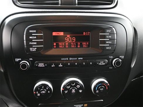 Used 2016 Kia Soul image 14