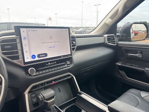 Used 2023 Toyota Sequoia Limited image 15