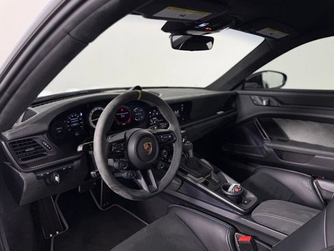 Used 2024 Porsche 911 GT3 RS RWD image 4