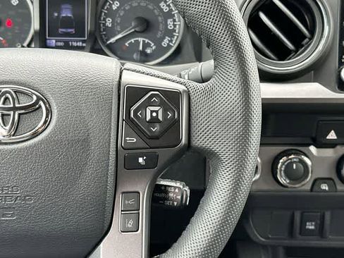 Used 2023 Toyota Tacoma TRD Off-Road AWD/4WD image 9