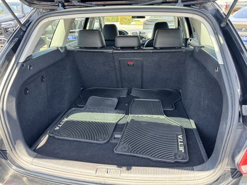 Used 2012 Volkswagen Jetta SE FWD image 35