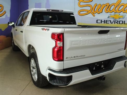 Used 2019 Chevrolet Silverado 1500 Custom w/ Custom Value Package AWD/4WD image 6