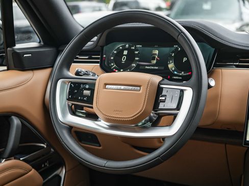 Certified 2024 Land Rover Range Rover SE AWD/4WD image 15