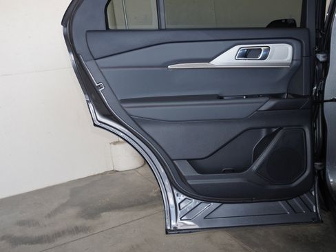 New 2026 Ford Explorer Active w/ Active Comfort Package image 39