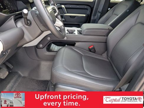 Used 2025 Land Rover Defender 110 S AWD/4WD image 9