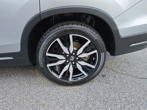 Used 2021 Honda Pilot Touring image 33