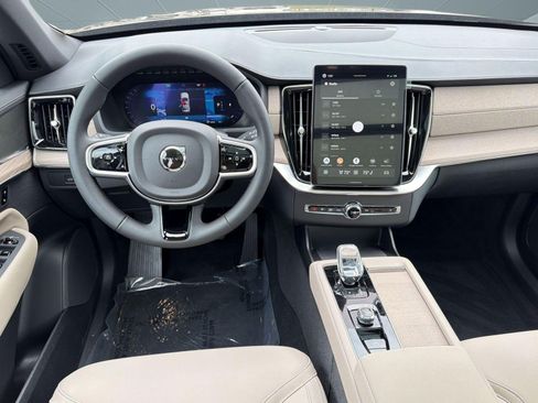 New 2026 Volvo XC90 B5 Core w/ Protection Package image 28