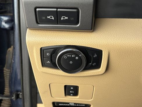 Used 2020 Ford F250 XLT w/ XLT Premium Package image 14