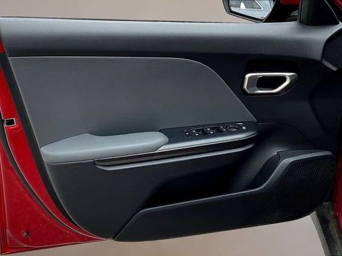 Certified 2025 Kia K4 FWD image 17
