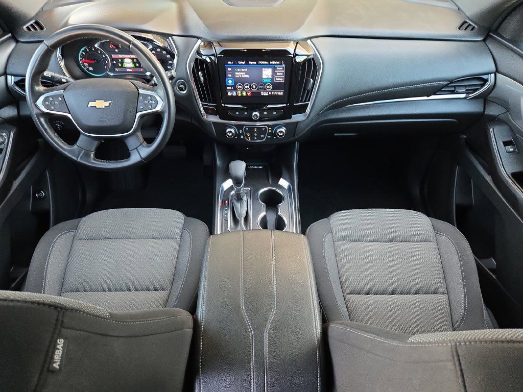 Used 2023 Chevrolet Traverse LT AWD/4WD image 16