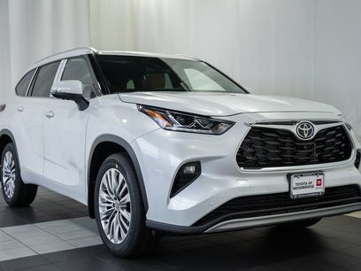New 2026 Toyota Highlander Platinum