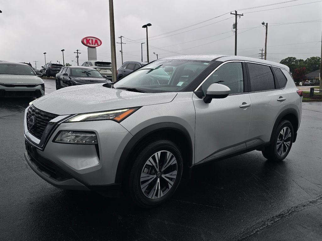 Used 2023 Nissan Rogue SV AWD/4WD image 7