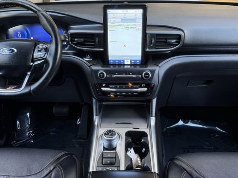 Used 2020 Ford Explorer ST w/ Premium Technology Package image 27