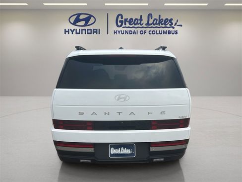 Used 2024 Hyundai Santa Fe Limited image 4