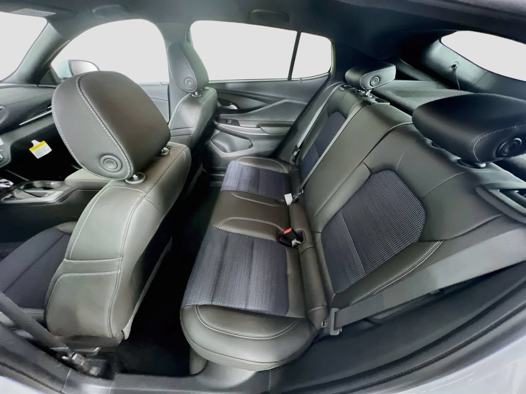 New 2026 Buick Envista Sport Touring w/ Convenience I Package FWD image 21