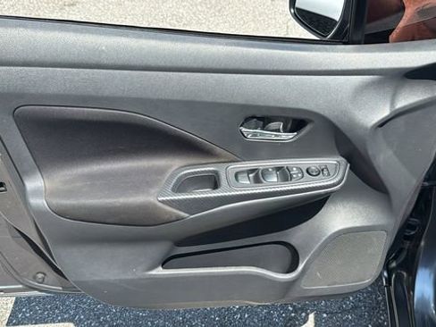 Used 2021 Nissan Versa SV FWD image 17