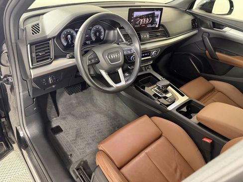 Certified 2025 Audi Q5 2.0T Premium image 10