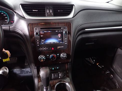 Used 2016 Chevrolet Traverse LT AWD/4WD image 30