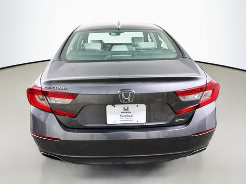 Used 2018 Honda Accord Touring image 6