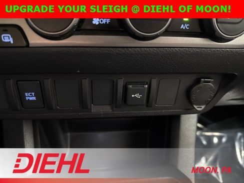 Used 2021 Toyota Tacoma SR image 31