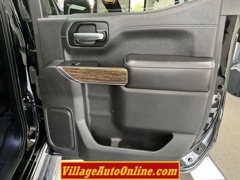 Used 2019 Chevrolet Silverado 1500 High Country w/ Technology Package AWD/4WD image 33