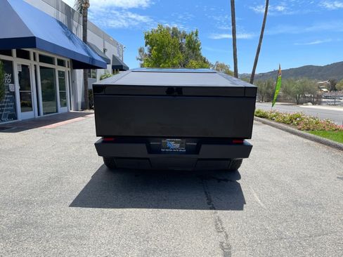 Used 2025 Tesla Cybertruck Cyberbeast AWD/4WD image 6