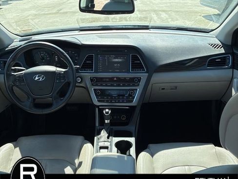 Used 2017 Hyundai Sonata Limited w/ Ultimate Package 02 FWD image 10