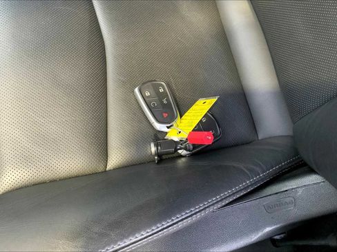 Used 2022 Cadillac XT5 Premium Luxury w/ Technology Package image 14