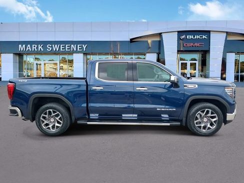Used 2023 GMC Sierra 1500 SLT w/ SLT Premium Package AWD/4WD image 32