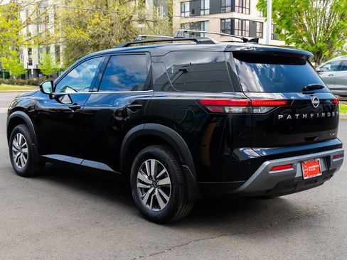 New 2026 Nissan Pathfinder SL AWD/4WD image 4