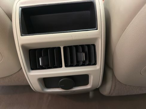 Used 2015 Cadillac SRX Luxury image 27