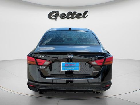 Certified 2020 Nissan Altima 2.0 Platinum image 5