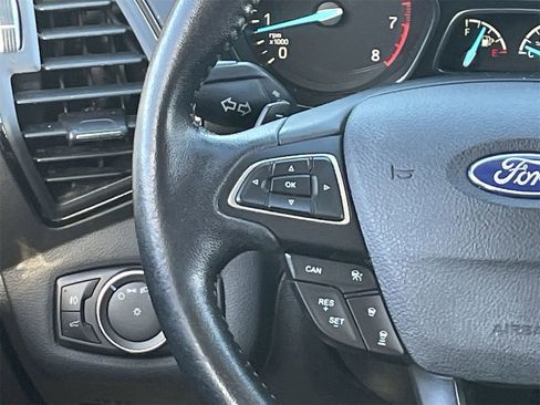 Used 2017 Ford Escape Titanium image 22