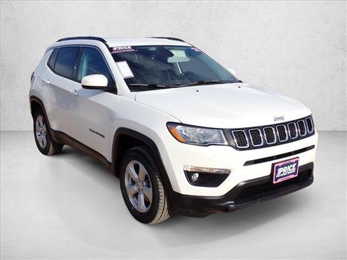Used 2021 Jeep Compass Latitude w/ Convenience Group AWD/4WD image 6