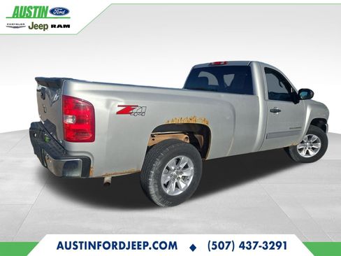 Used 2010 Chevrolet Silverado 1500 LT image 5