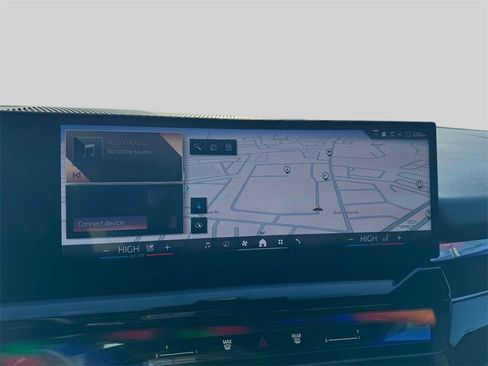 Certified 2024 BMW i5 eDrive40i w/ Convenience Package image 12