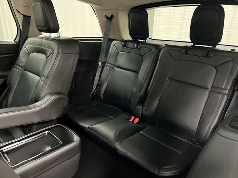Used 2022 Lincoln Aviator Reserve w/ Equipment Group 201A image 25