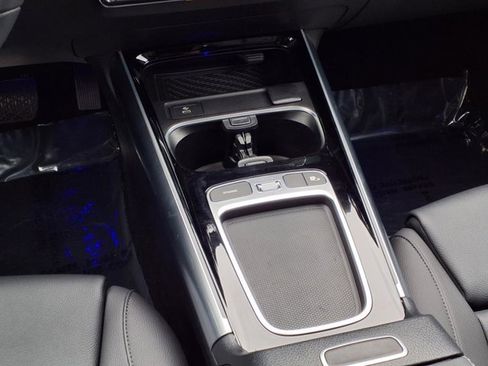 Used 2025 Mercedes-Benz GLA 250 image 7