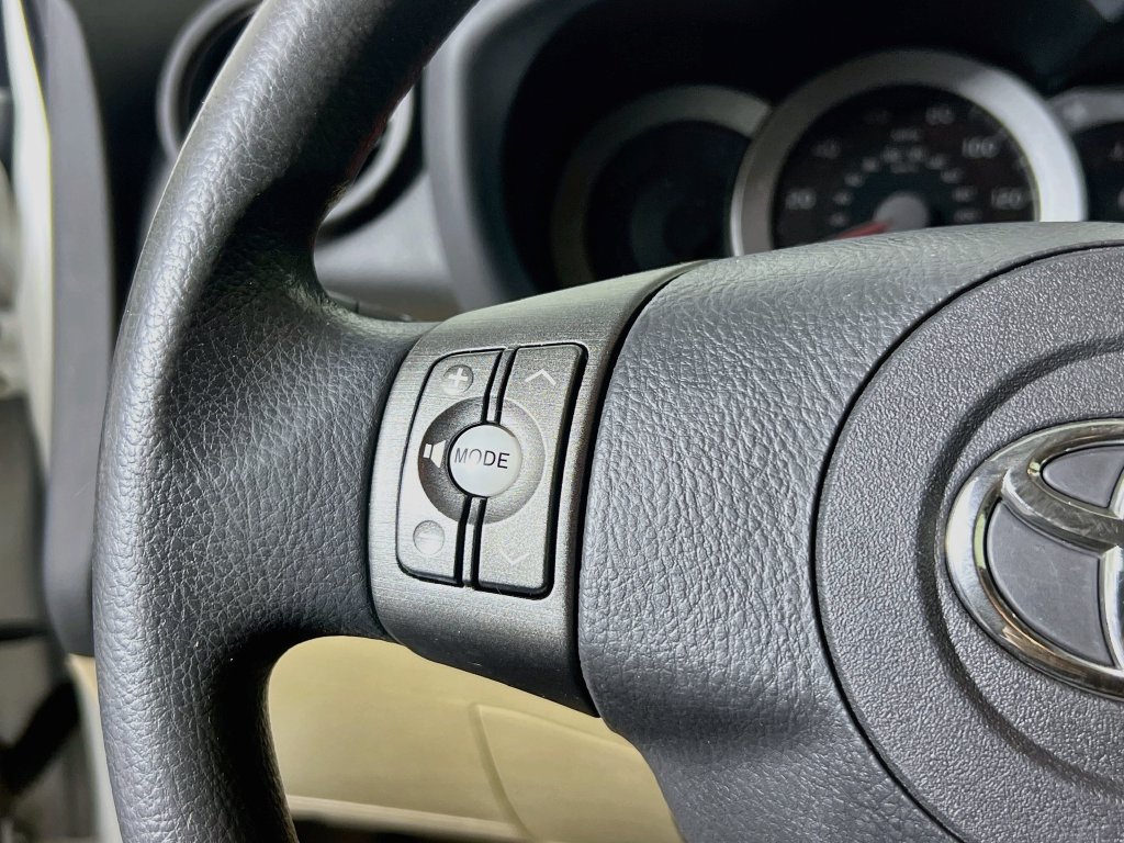 Used 2012 Toyota RAV4 FWD w/ Value Pkg image 18