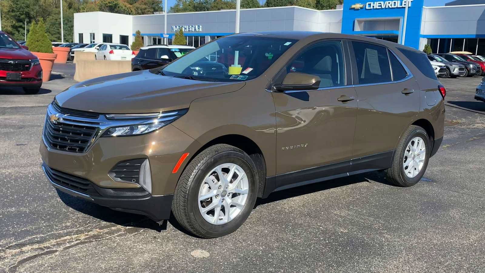 Certified 2024 Chevrolet Equinox LT AWD/4WD image 4