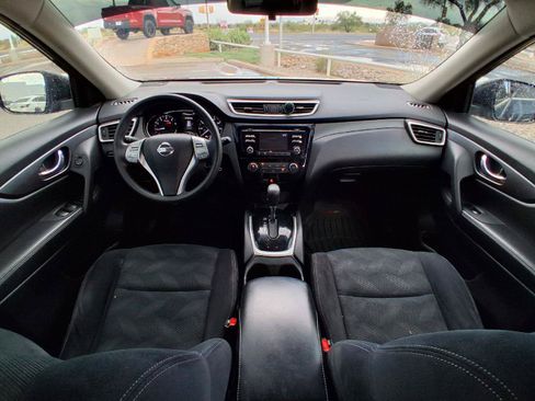 Used 2016 Nissan Rogue S w/ Appearance Package FWD image 20