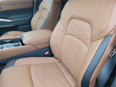 New 2025 Nissan Pathfinder Platinum image 8