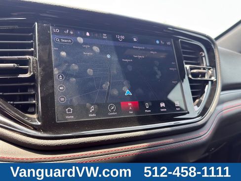 Used 2025 Dodge Durango GT RWD image 21