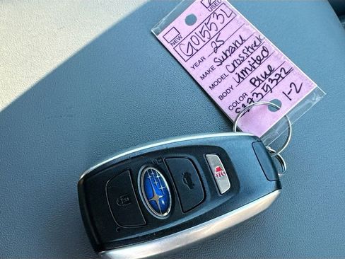 Certified 2025 Subaru Crosstrek 2.5i Limited w/ Crosstrek Mirror Package image 39