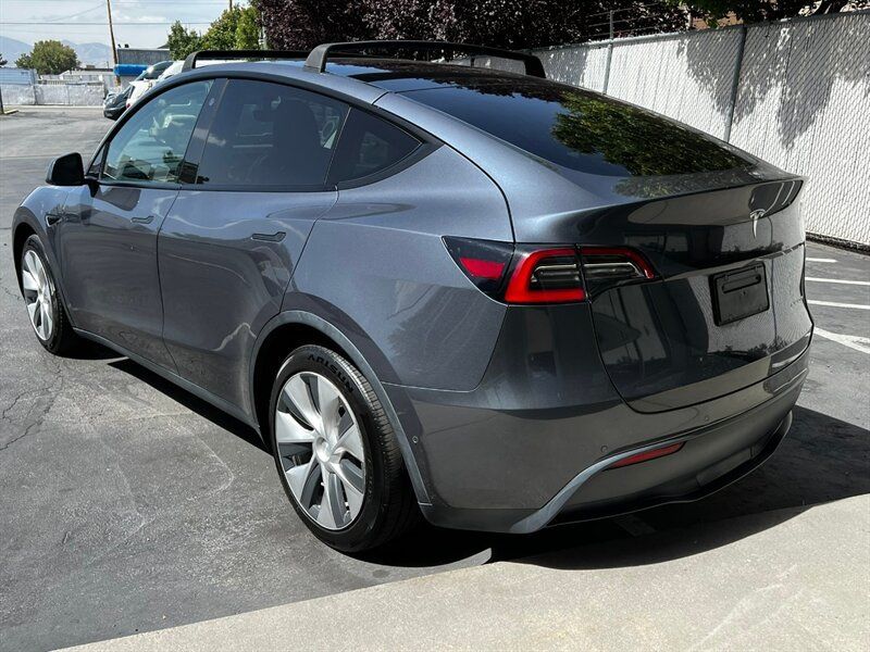 Used 2021 Tesla Model Y Long Range AWD/4WD image 5