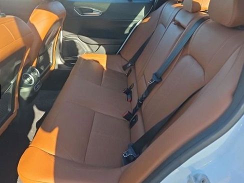 Used 2022 Alfa Romeo Giulia Ti image 4